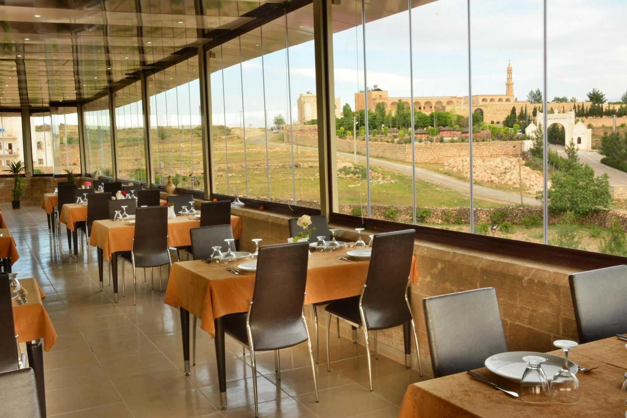 Turabdin Hotel Midyat エクステリア 写真