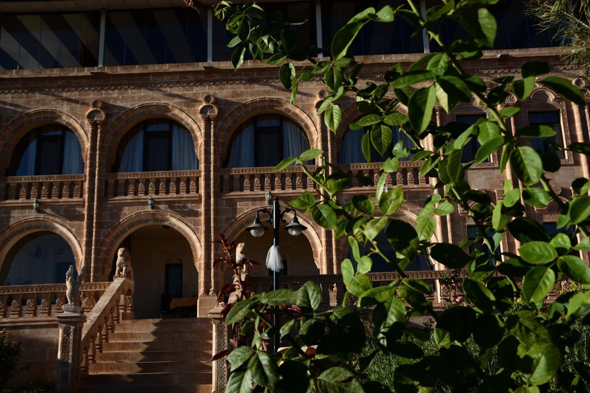 Turabdin Hotel Midyat エクステリア 写真